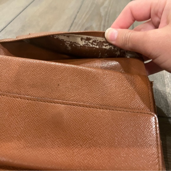 Louis Vuitton Trifold Wallet - Picture 11 of 17